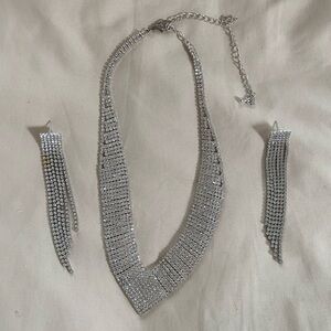 Elegant Silver Necklace and Earring Set